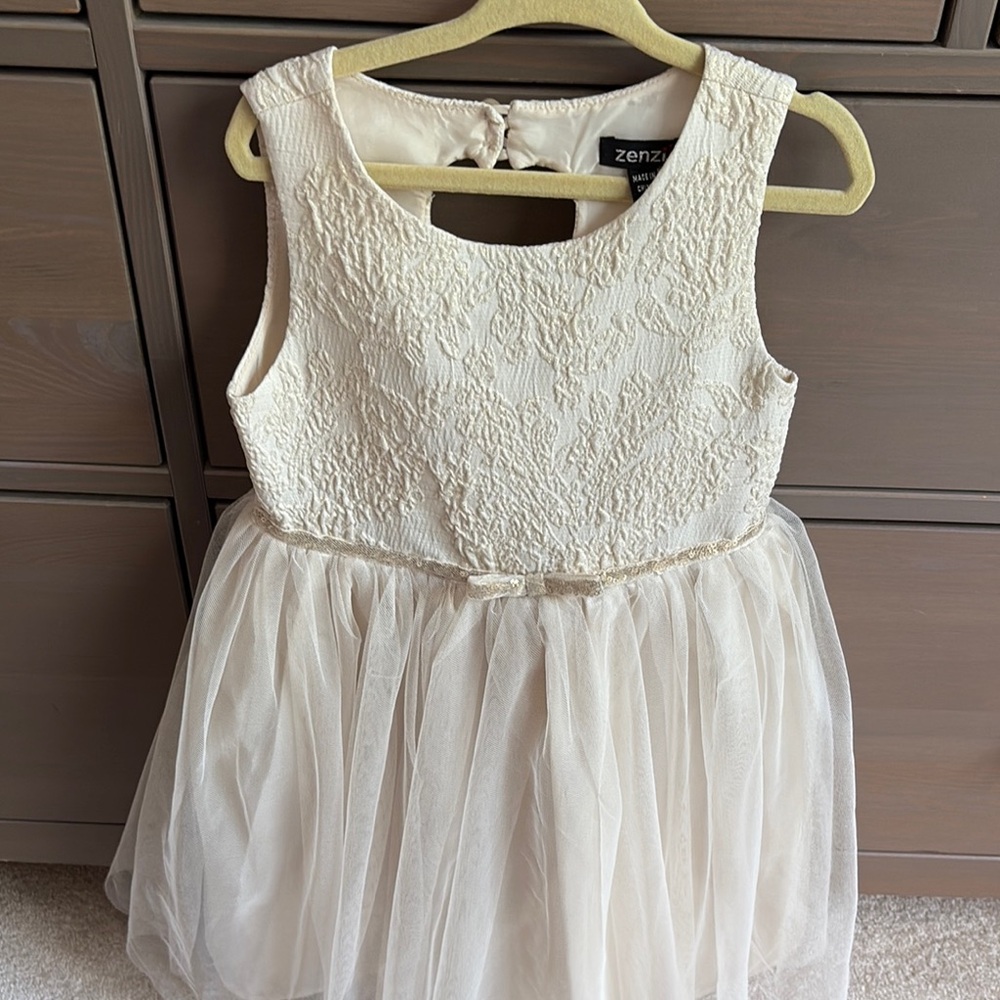 Zenzi Cream Sleeveless Kids Dress